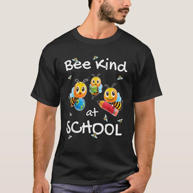 Camiseta Anti Bully Bee Kind at School  For Children & Teac (Frente)