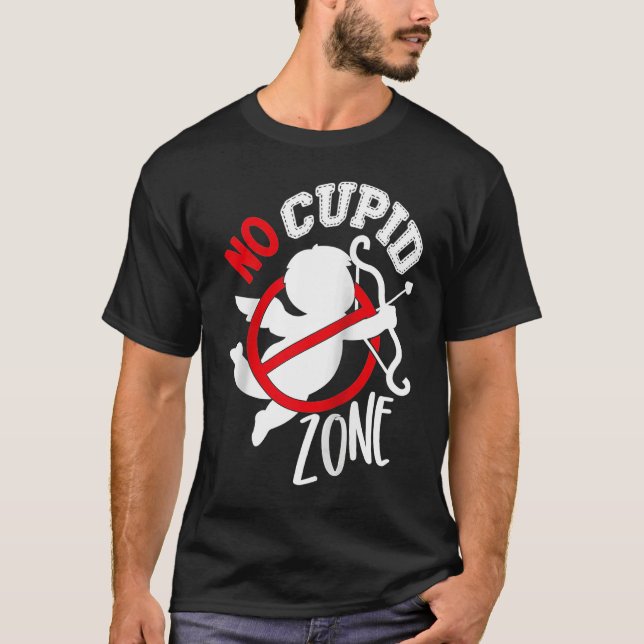 Camiseta Anti Valentines Day Cupid Hates Me Anti Cupid Vale (Frente)