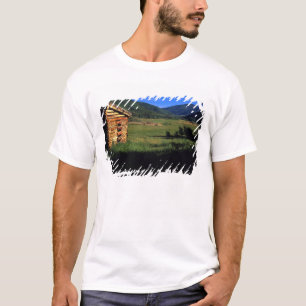 Camiseta Antiga casa de troncos perto de Park City, Utah. (