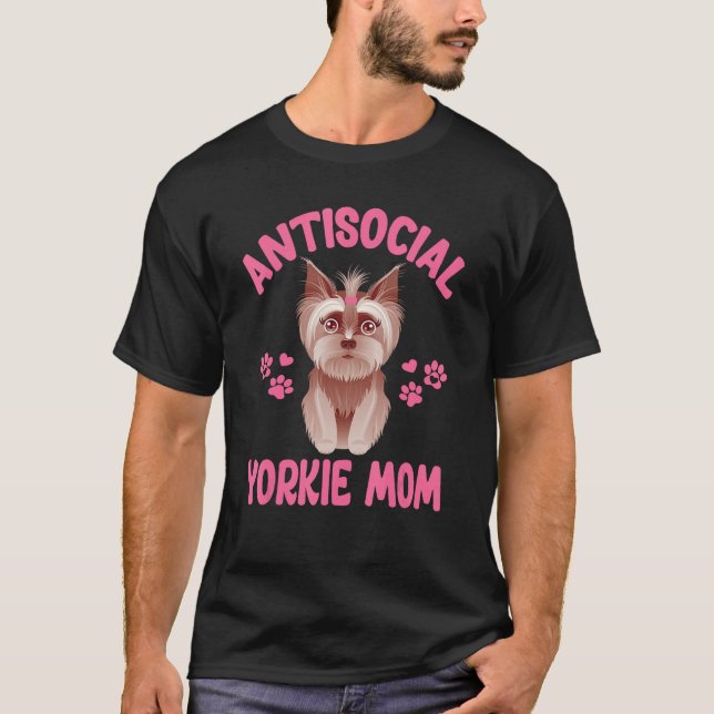 Camiseta Antisocial Yorkie Mom Introvert  Yorkshire Terrier (Frente)