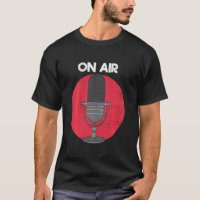 Anunciante do Programa de Rádio por Microfone Airs