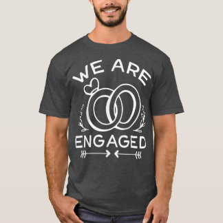 Camiseta Anúncio de casamento de Casal recém-engajado Engag
