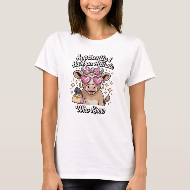 Camiseta Aparentemente Eu Tenho Uma Atitude (Frente)