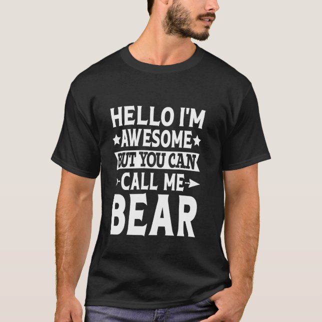 Camiseta Apelido do Urso Me Chame De Sobrenome Da Família U (Frente)