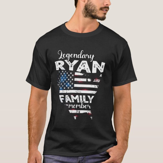 Camiseta Apelido Ryan EUA Flag Ryan Sobrenome Ryan (Frente)