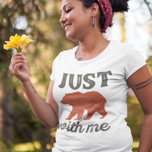 Camiseta Apenas Beba Comigo (just bear with me)