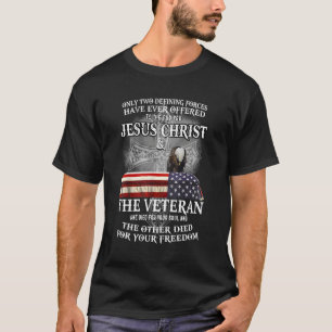 Camiseta Apenas Duas Forças Definitivas Já Ofereceram Para