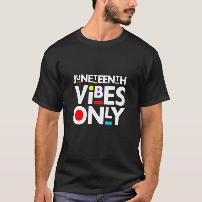 Camiseta Apenas Junteenésimo Vibes (Frente)