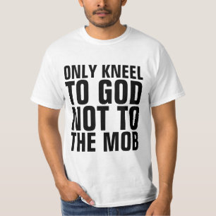 CAMISETA APENAS MANTENHA DEUS PARA NÃO CHEGAR À MÃO, PATRIO