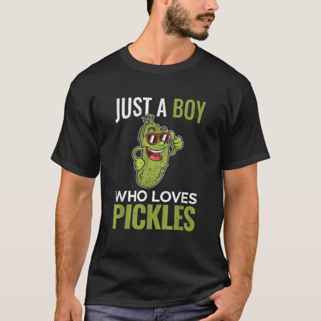 Camiseta Apenas Um Menino Que Adora Picles Pickle Cucumber  (Frente)