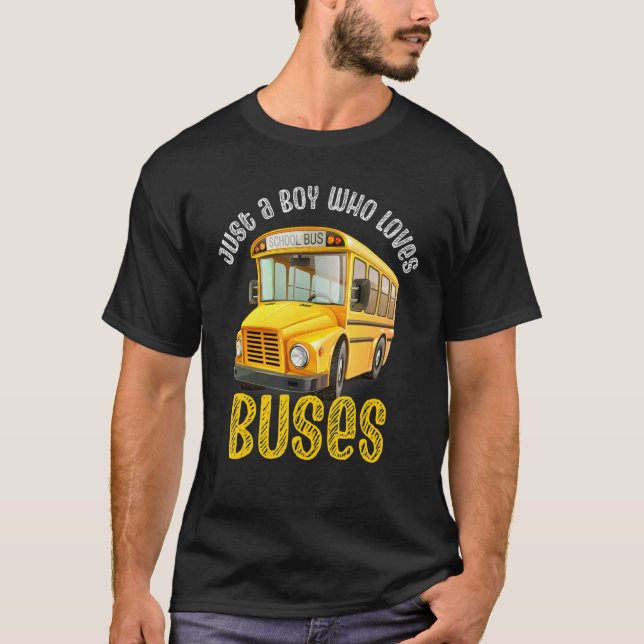 Camiseta Apenas Um Menino Que Ama A Escola Ônibus Barrado D (Frente)