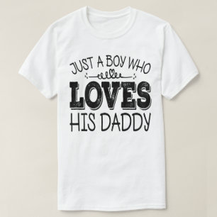 Camiseta Apenas Um Menino Que Ama A Festa de aniversário Le