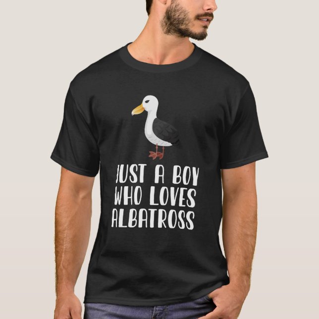 Camiseta Apenas Um Menino Que Ama Albatroz (Frente)