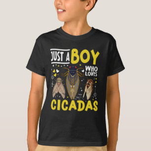Camiseta Apenas Um Menino Que ama Cicadas