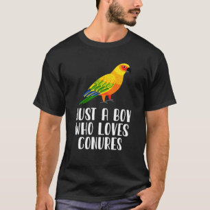Camiseta Apenas Um Menino Que Ama CONURES