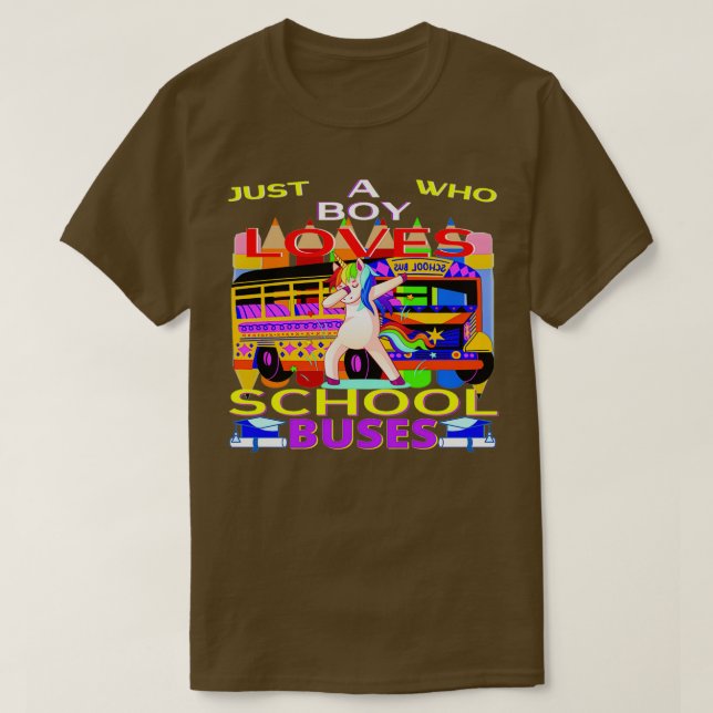 Camiseta Apenas Um Menino Que Ama Engraçado Nos Ônibus 1 (Frente do Design)