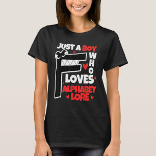 Camiseta Apenas um Menino que Ama o Folclore do Alfabeto Le