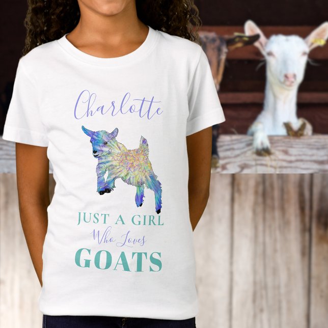 Camiseta Apenas uma garota que ama cabras personalizada (Just a girl who loves goats custom name T-shirt with cute baby goat illustration )
