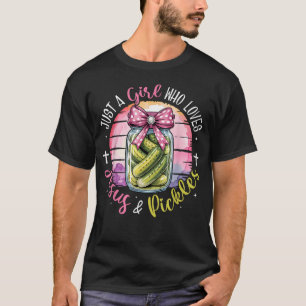 Camiseta Apenas Uma Garota Que Ama Jesus E Pepinos Engraçad