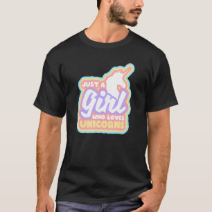 Camiseta Apenas uma garota que ama o bicho-espíritos dos Un