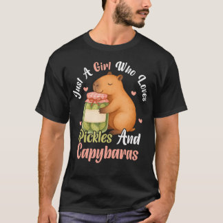 Camiseta Apenas Uma Garota Que Ama Picles E Capivaras. Dive