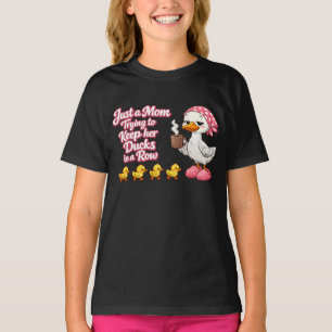 Camiseta Apenas uma mãe tentando manter seus patos em fila