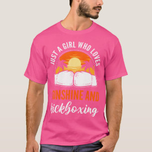 Camiseta Apenas Uma Menina Que Ama O Sol E O Boxi De Kickbo