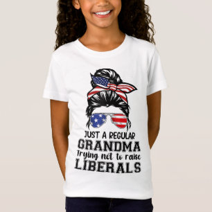 Camiseta Apenas uma vovó normal tentando não levantar liber
