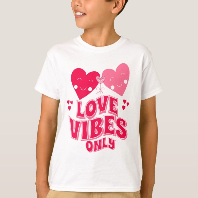Camiseta Apenas Vibes do Amor do dia de os namorados (Frente)