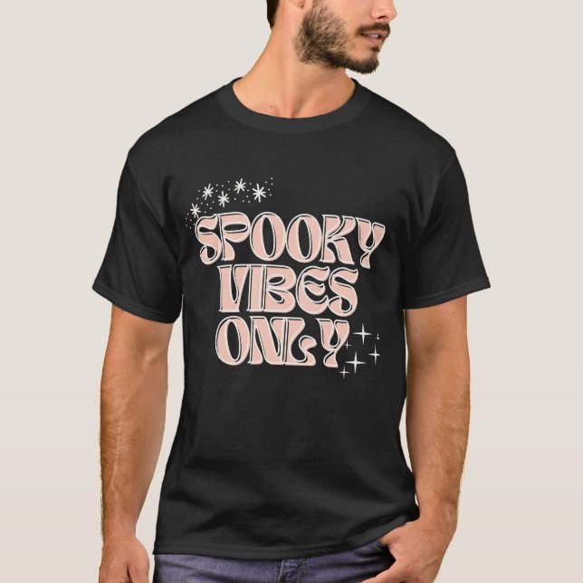 Camiseta Apenas Vibes Spooky (Frente)