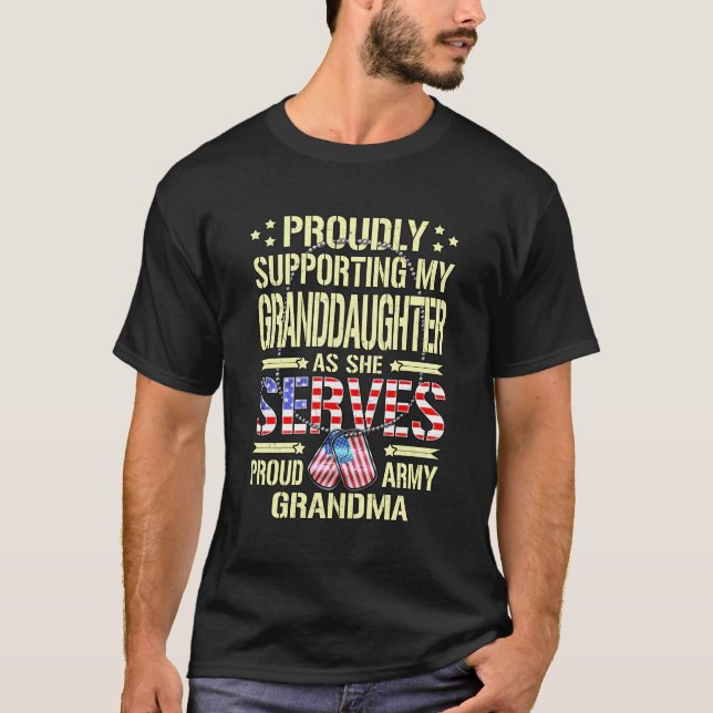 Camiseta Apoiando Minha Neta Como Ela Serve De Orgulho (Frente)