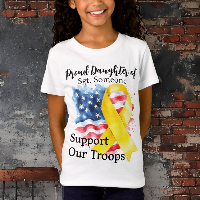 Camiseta Apoiar Nossas Tropas Fios de Fita de Sensibilizaçã (Support Our Troops.  Proud Daughter of... Girl's T-shirt.)