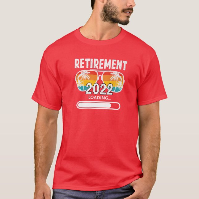 Camiseta Aposentação 2022 Carregamento De Óculos De Sol Ret (Frente)