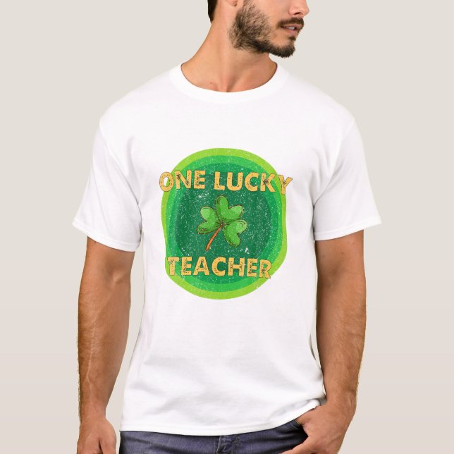 Camiseta Apprec Do Dia De Patrick, Uma Rua De Shamrock Sort (Frente)