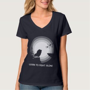 Camiseta Aprenda a Lutar Sozinho – Leão Sob a Luz do Luar