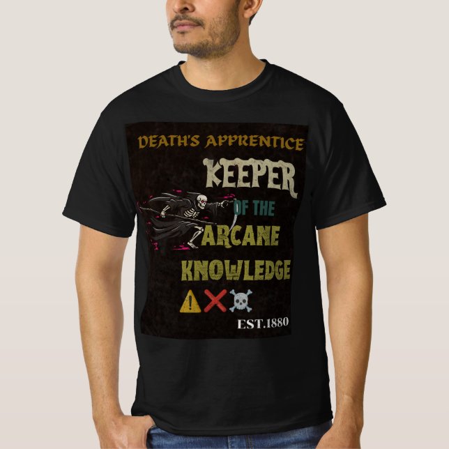 Camiseta Aprendiz da Morte Guardião do Conhecimento Arcano  (Frente)