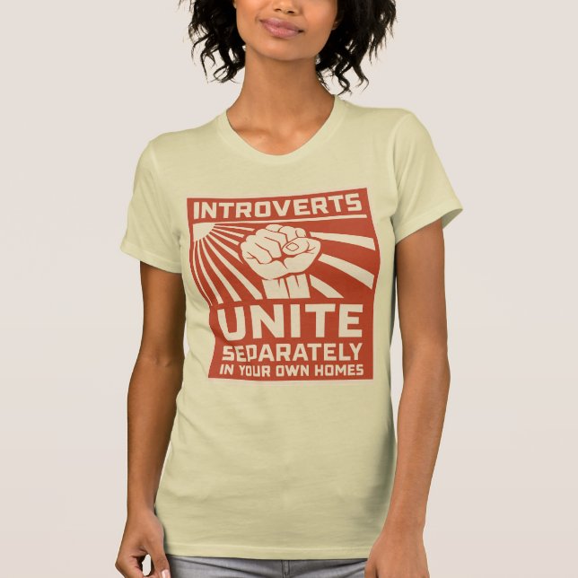 Camiseta Apresenta Unir Separadamente Em Seu Próprio (Frente)