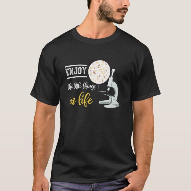 Camiseta Aproveite As Pequenas Coisas Da Vida Engraçada Com (Frente)