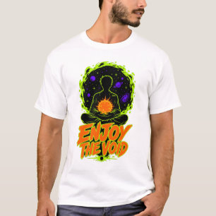 Camiseta Aproveite o Vazio Figura Cósmica Meditando Gráfico