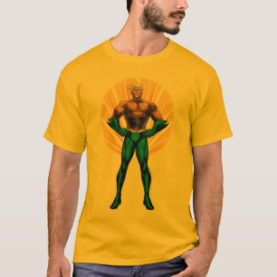 Camiseta Aquaman em pé