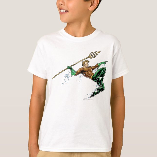 Camiseta Aquaman Pulmando com Lança (Frente)