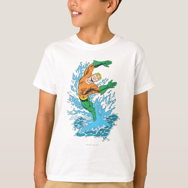 Camiseta Aquaman salta em onda (Frente)
