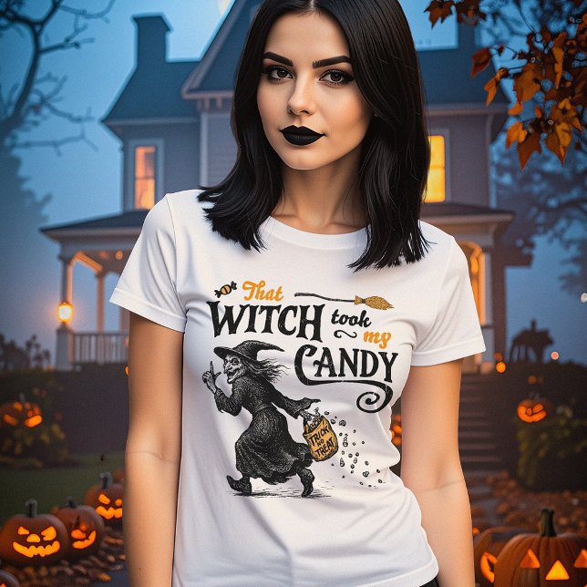 Camiseta Aquela bruxa pegou meu doce feminino (Criador carregado)