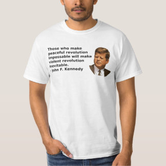Camiseta Aqueles que fazem a vontade impossível da