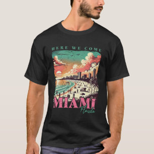 Camiseta Aqui Chegamos Miami Flórida - Praias Vintage Miami