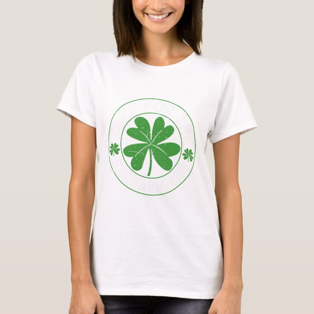 Camiseta Aqui Para As Travessuras Funny St Patricks Day Hom (Frente)