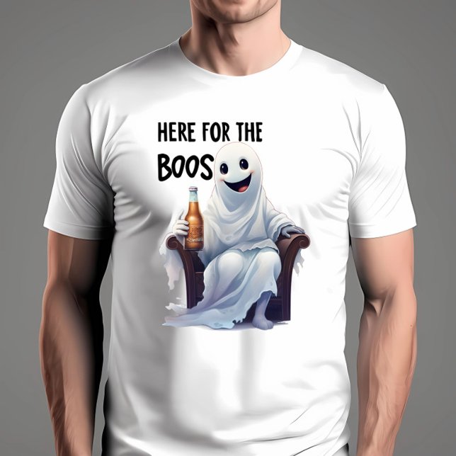 Camiseta Aqui Para O Boos Halloween (Funny Halloween shirt on male model)