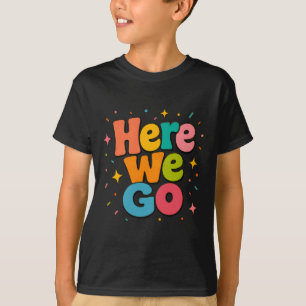 Camiseta Aqui Vamos Nós Letras Bolha Retro
