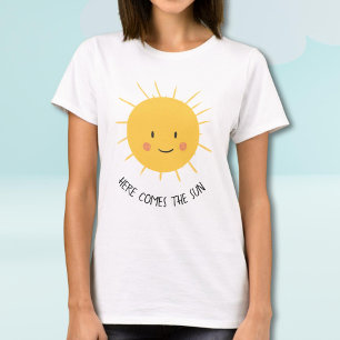 Camiseta Aqui vem a mãe do Sol para ser