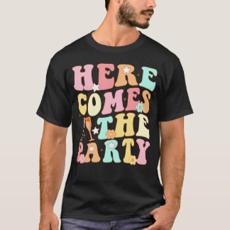 Camiseta Aqui Vem A Noiva Da Festa Groovy Acessório de Desp